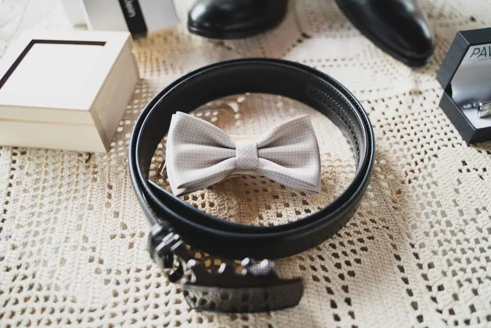 Comment adopter un style masculin chic avec des accessoires