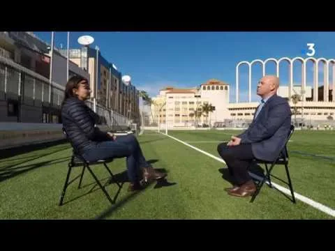 Découvrez le nouveau terrain synthétique de Velotte : Une métamorphose à 800 000 euros pour les amoureux du football !