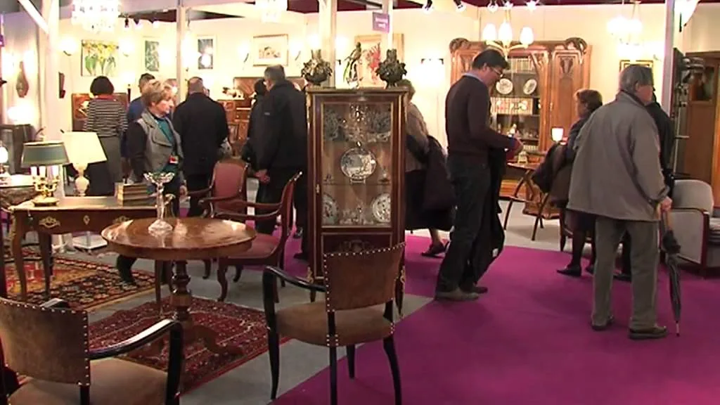 Découvrez les 1000 Trésors du 46ème Salon des Antiquaires de Besançon: Un Voyage entre Ancien et Contemporain!